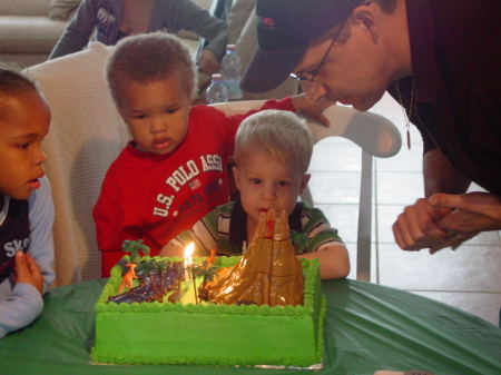 Jaiden 2yr B-Day Oct2006