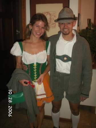 Dirndl & lederhosen!