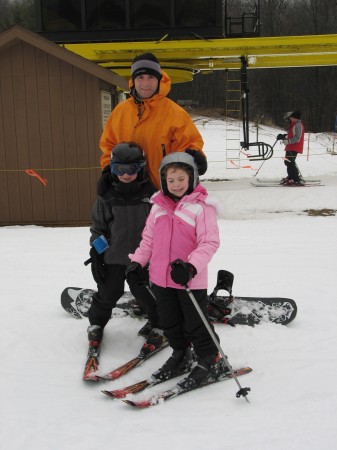 Bryan & kids skiing