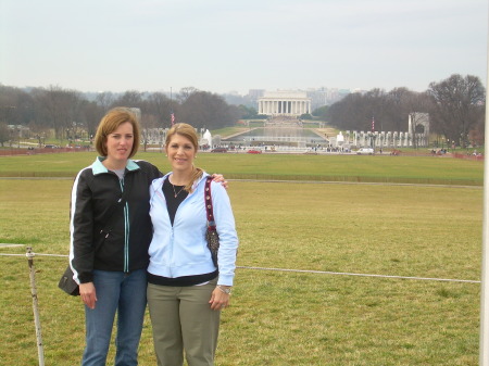 Angela and Ashley in front of the Lincoln Memorial