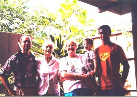 Jeff, Mom, Kay, Parker, Spencer in Hawaii