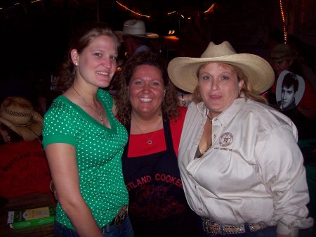 katy, me and kelly at montgomery county cookoff