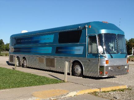 my bros tour bus co3music.com