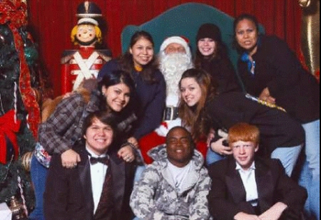 choir kids with santa and mom