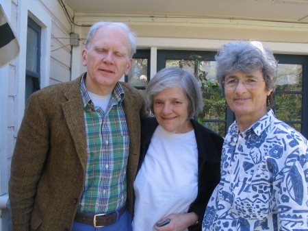 Julie (Roberts) and her husband Fred Hoeflinger came by for lunch 4/07