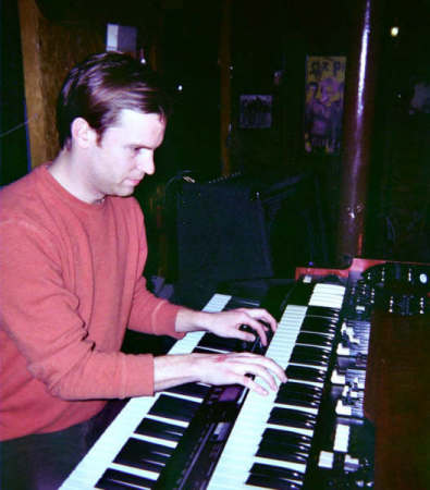 Richard at the keyboards in Chicago