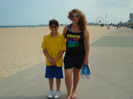 Taylor & Cassie on the Boardwalk