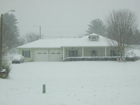 12/ 19/09 snowstorm 12 inches, Morganton, NC