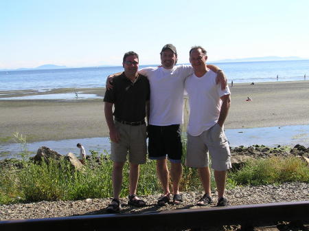 A lil older, wiser, drunker...Roach, Doyle, Stinson@White Rock BC