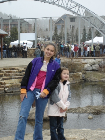 The Florida girls LOVING the Colorado snow...hoping to move there!