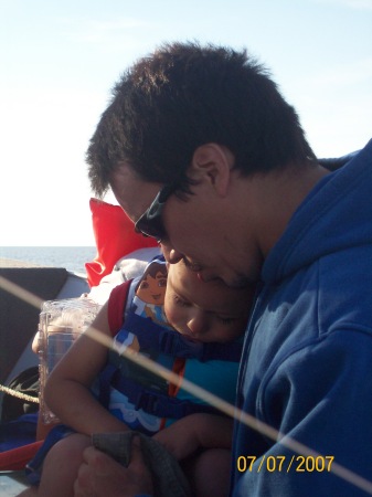 Kellen and Daddy ont the boat