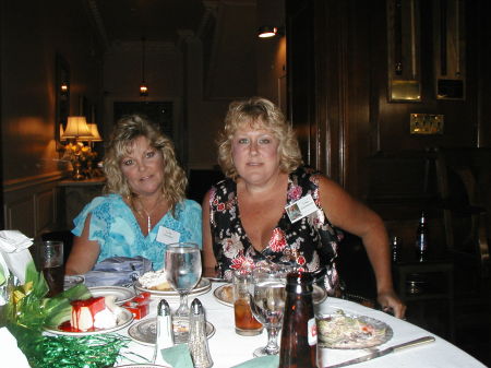 Lisa & Cindy at the reunion