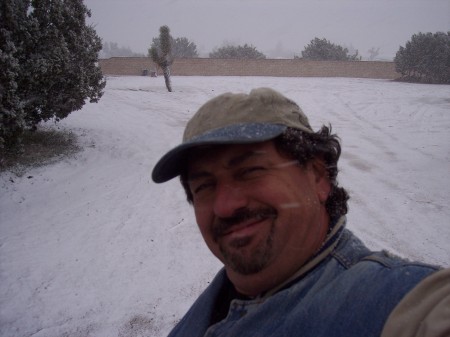 It's snowing in the desert ?????   A.V. 2006