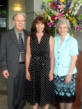 Lynne, Dad and Mom