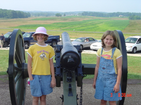 Girls at Gettysburg Battlefield July 2006
