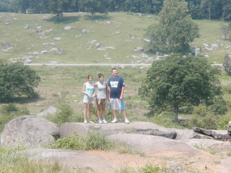 Cain and Tim Orr's girls at Gettysburg