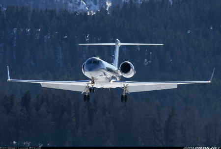 gulfstream on final