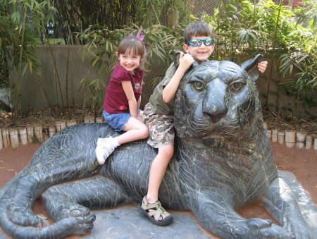 Kids at the zoo 2007