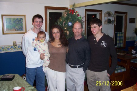 Jeff Grix & his sons, niece & great niece.