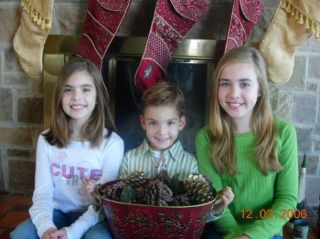 Olivia, Harrison, & Alexis Christmas 2006