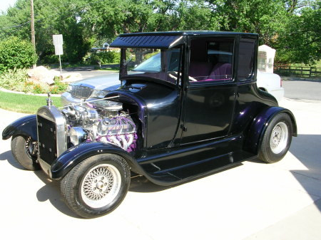 Betsy's '27 Ford
