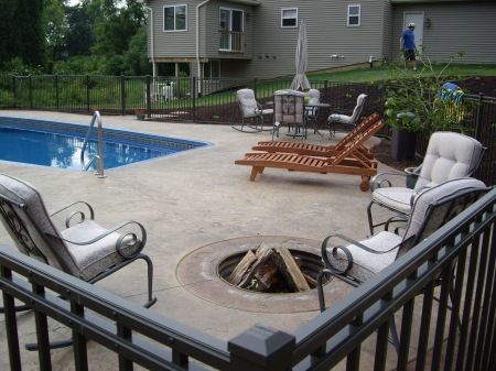 The firepit in the pool deck