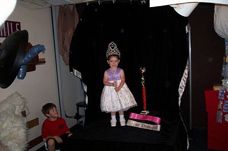 pagie won best dressed and queen of her age division in this year 2cutekids contest