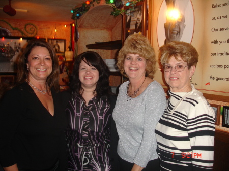 Me, Felicia, my sister Sandy & my Mom