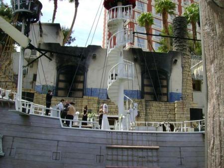 aarrrgh..married on TI pirate ship //Vegas!!