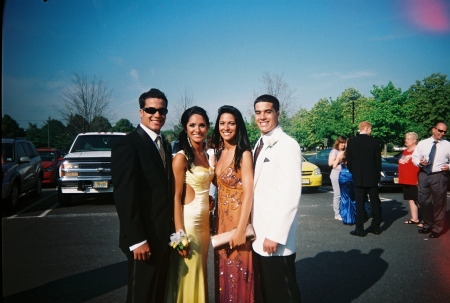 The Twins at SBHS Prom 2008