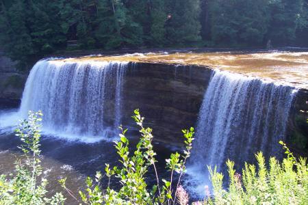 Upper Tahquamenon Falls