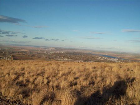 Mid-Columbia looking north