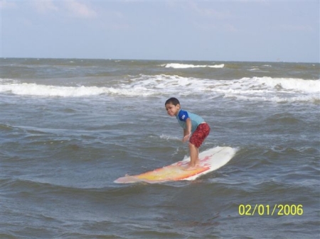 Surfing Son