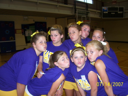 8th grade cheer squad