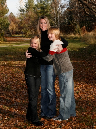 Mom and kiddos Nov 2008