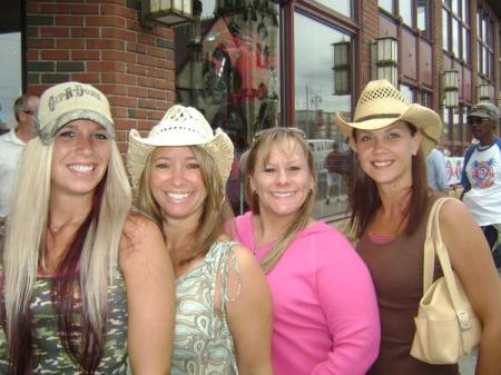 daughers at "Kenny Chesney Concert"
