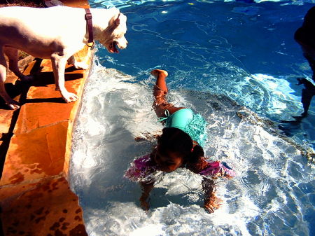 Zoe - Keeping an eye on Zhara in the pool