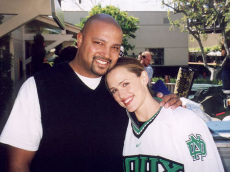 Jason with Jennifer Garner on Alias set