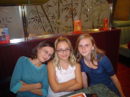 Taylor, Kimberly & Alyssa