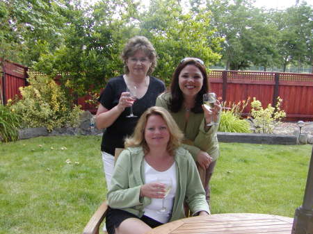 Mom, sis and me 2006