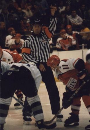 Refereeing pro hockey 1997