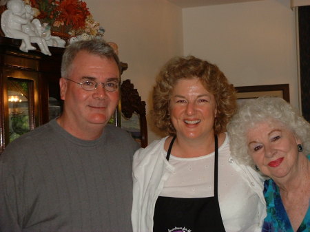 Randy, Vivian and Mom