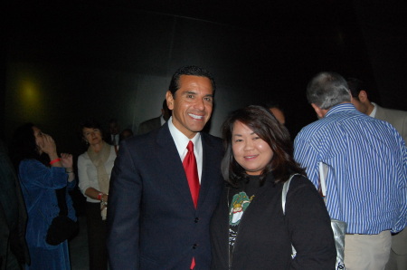 mayor villaraigosa and celia at disne