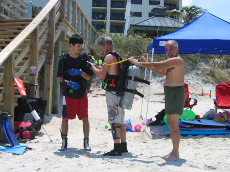 My son and husband going diving at Jensen Beach 6/07