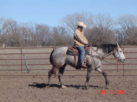 My girl Tessa getting ready 2 go roping