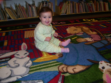 Mia in the library