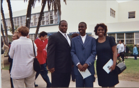 Dianthia with son Cameron and cousin Foster Mayes