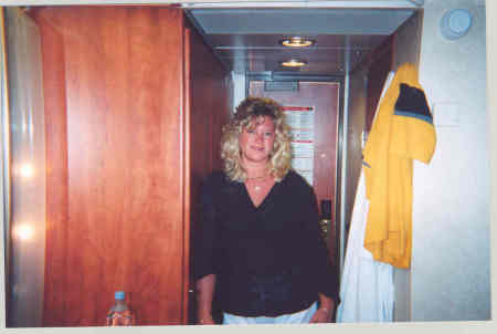 Cruising to the Bahamas in 2004 (Just a few drinks in me :>)
