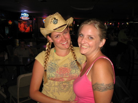 girlfriend Jackie on left, friend Kelly right (Good time Ernies, Burien)