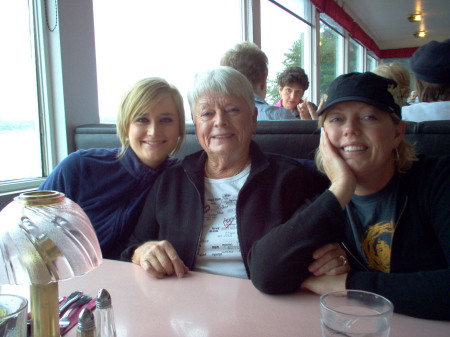 My niece Ashley, my Mom & Tine, my sister.